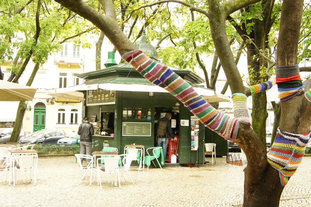 Charming Apartment Tram 28 Lisbon Exterior photo