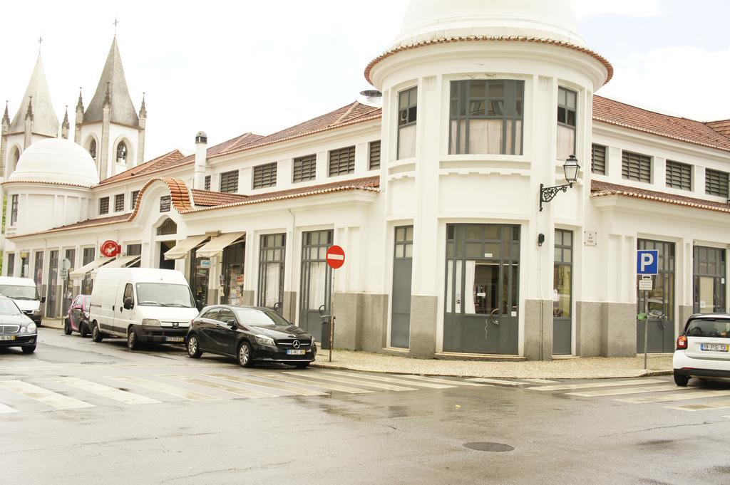 Charming Apartment Tram 28 Lisbon Exterior photo